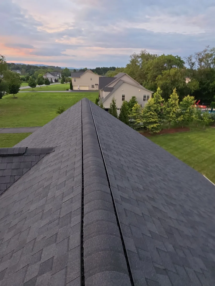 Finished roof and new ridge vent on a home in Hamilton, VA